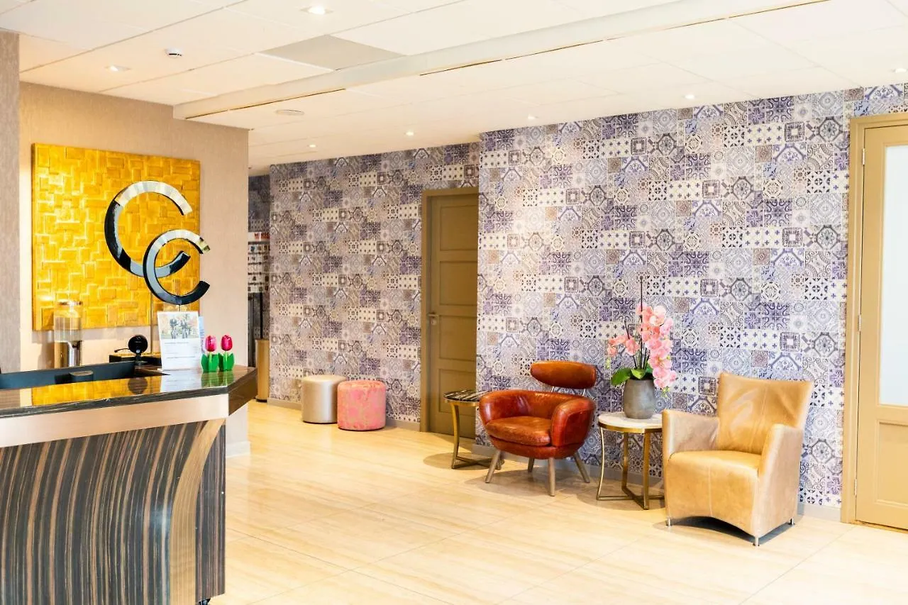 New Century Hotel Amsterdam 3*,